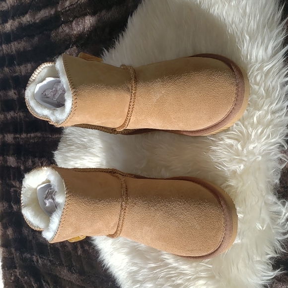 Aussie Merino Chestnut Tan Shearling Boot 1Y new Without Tag - Picture 4 of 12